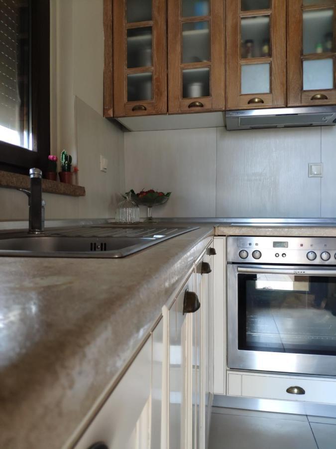 Olive Tree Cottage 2 Néa Péramos エクステリア 写真