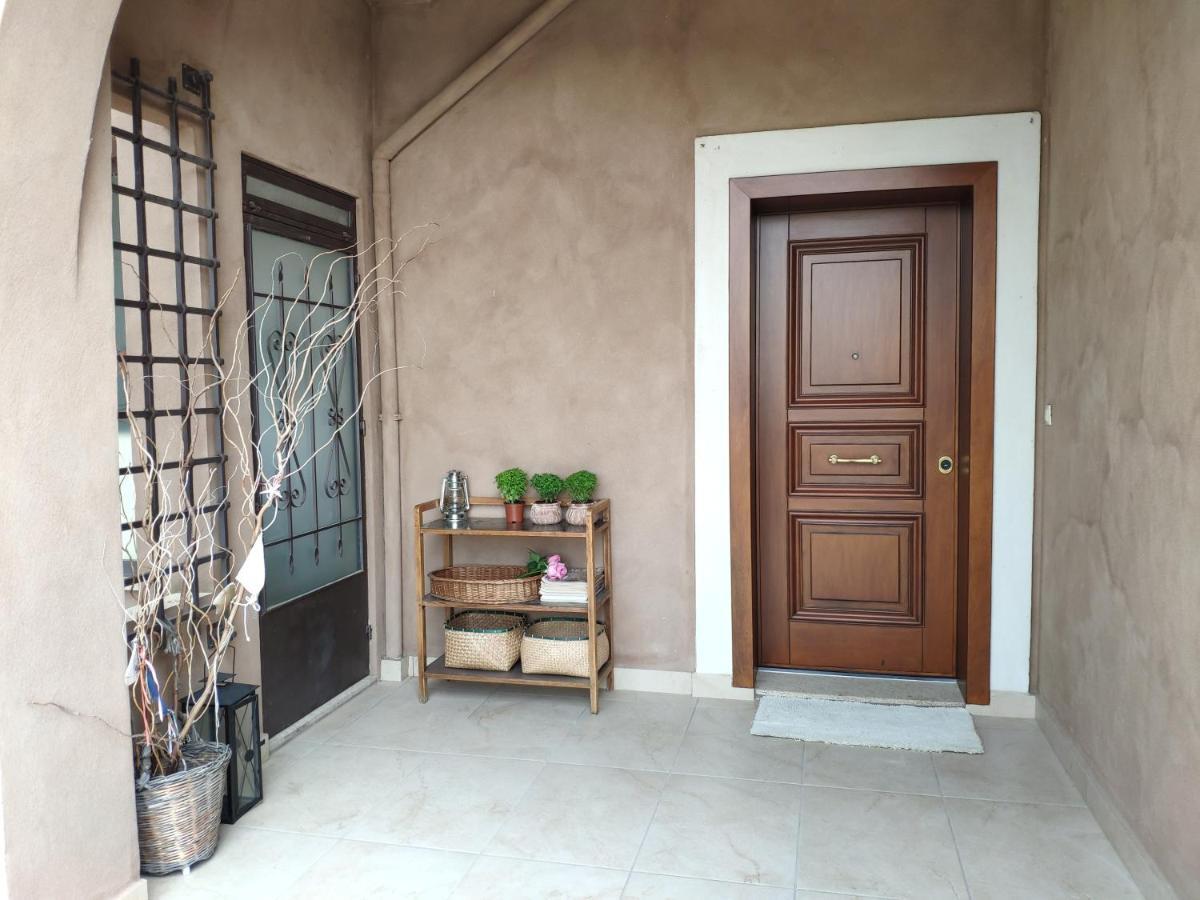 Olive Tree Cottage 2 Néa Péramos エクステリア 写真